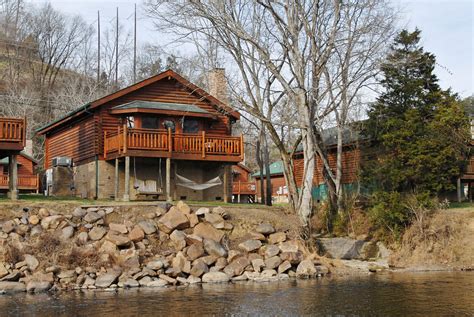 Experience the Wonder of Riverfront Living in a Cozy Cabin